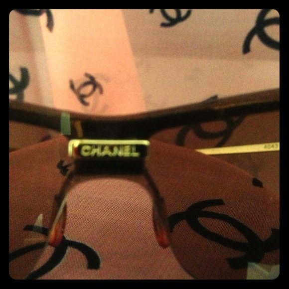 Vintage cat style Chanel sunglasses