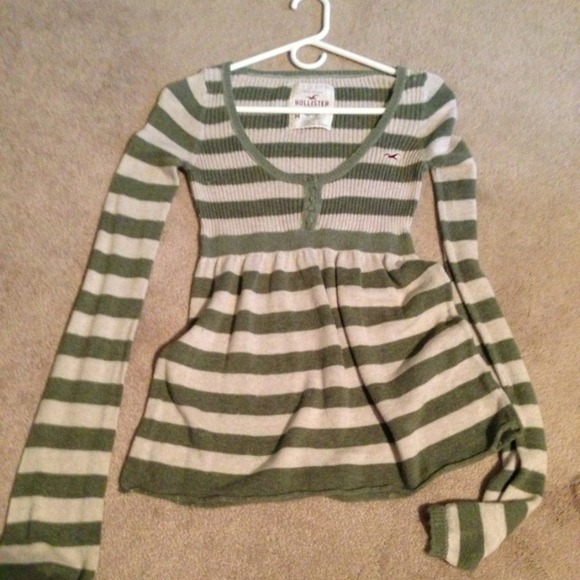Hollister Sweater