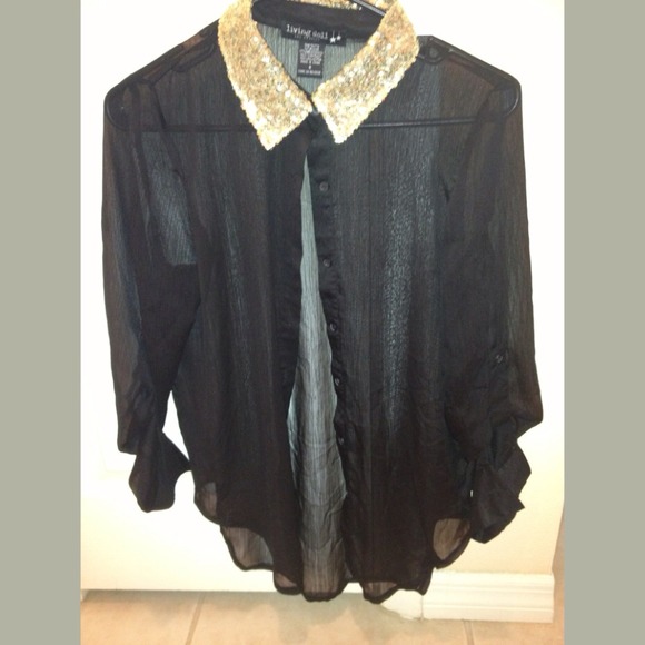 😃Sheer black shirt with gold collar.