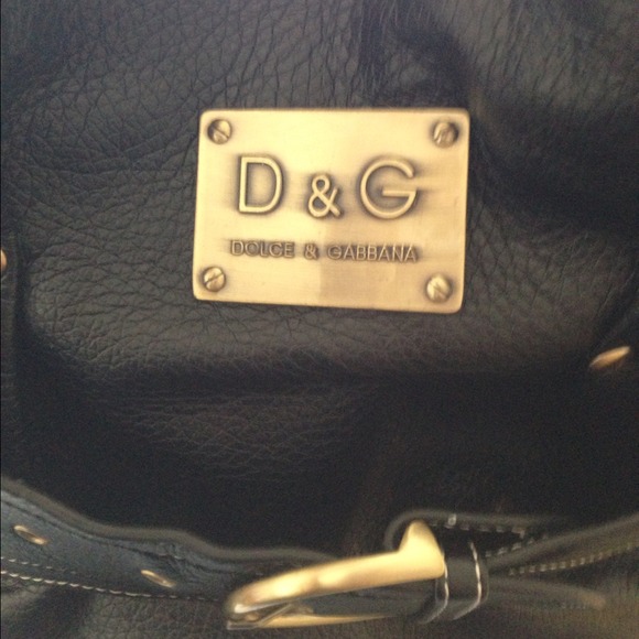 Dolce & Gabbana purse w/ matching wallet
