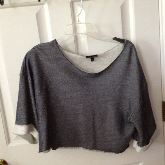 SOLD***Cropped sweater