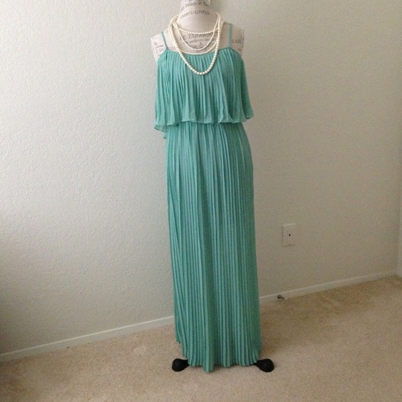 👍sold👍Forever 21 mint green dress