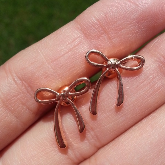 Bow Earrings