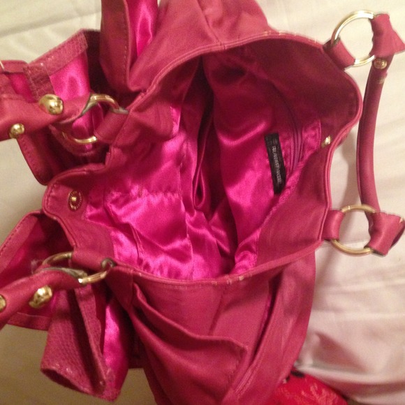 Pink Rampage Handbag - Picture 2 of 2