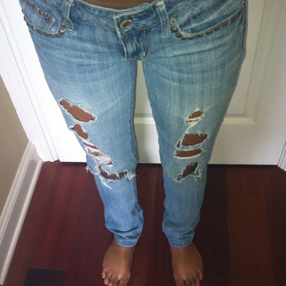 American Eagle Outfitters Denim - Distressed light blue skinny jeans