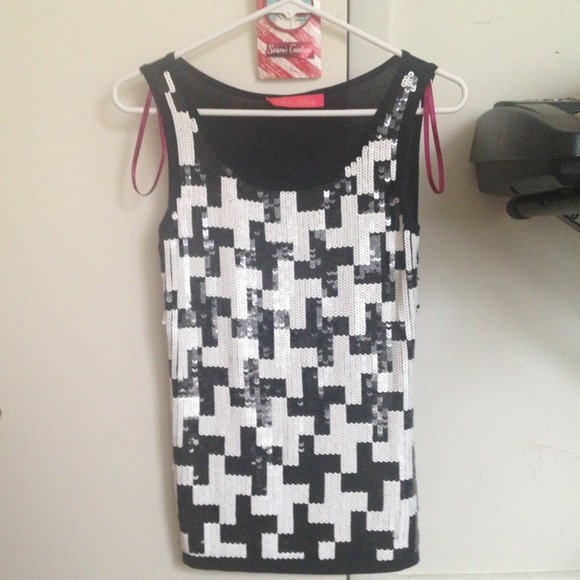 Paris Hilton top black/white houndstooth XS Sequin