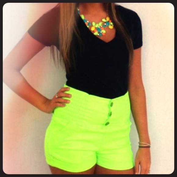 This is my new pair of shorts and bikini - Picture 1 of 2