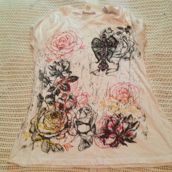 Colorful rosé t-shirt