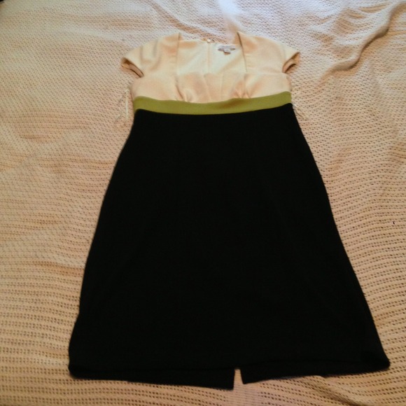 Color blocked dress