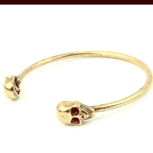 Skullie bracelet. Only 3 left! Also in silver