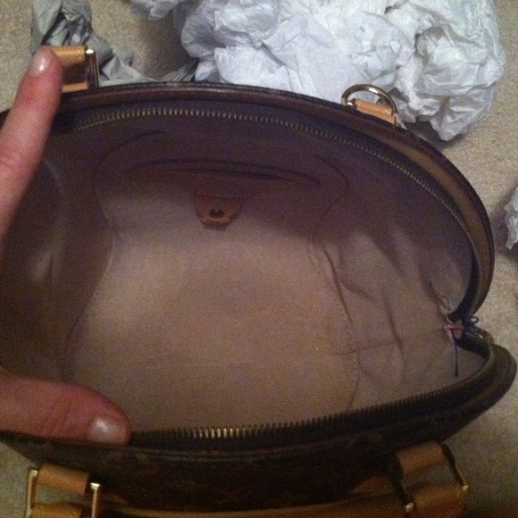 Purse - Picture 2 of 2
