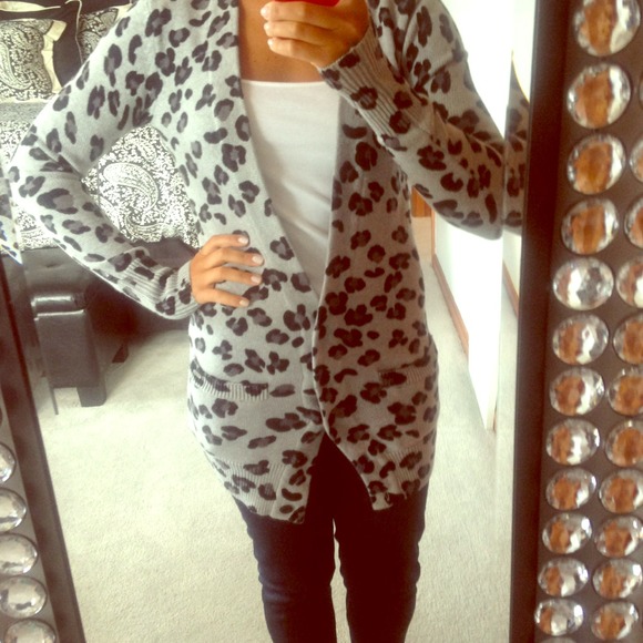 Long grey PINK leopard print sweater and tank