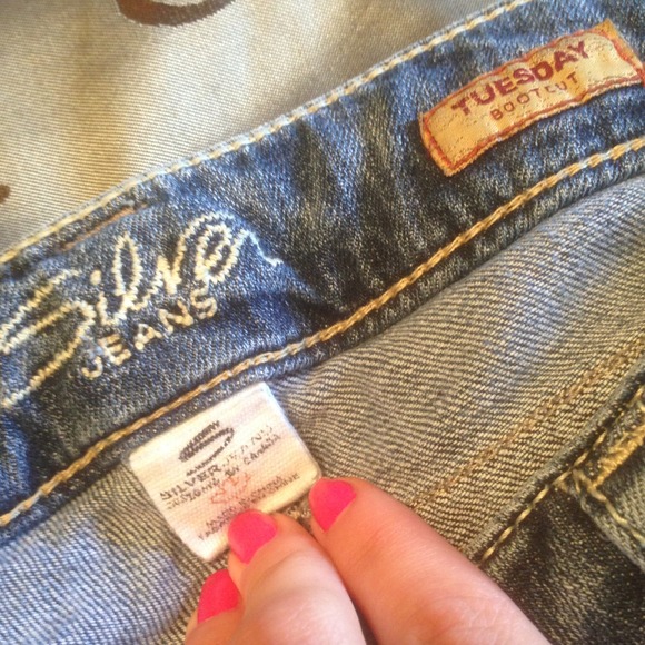 💞Silver Jeans Size 27💞 - Picture 3 of 3