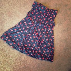 Cute strapless dress!!