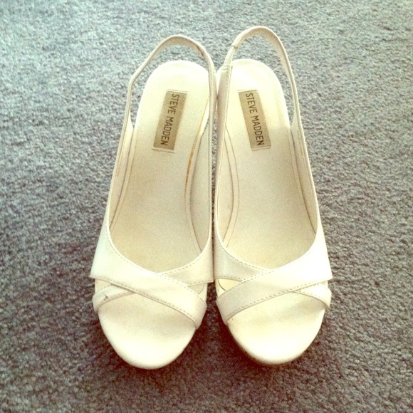 Steve Madden wedges