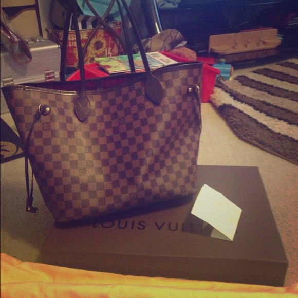🔴SOLD🔴authentic  Louis Vuitton Neverfull MM
