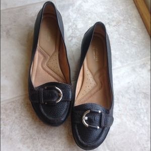 Naturalizer Black Loafers size 8.5