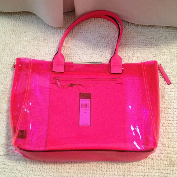 BCBGMaxAzria Handbags - BCBG "Carly" tote, BNWT BCBGMaxAzria Handbags - BCBG "Carly" tote, BNWT