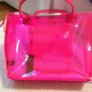 BCBGMaxAzria Bags - BCBG "Carly" tote, BNWT BCBGMaxAzria Bags - BCBG "Carly" tote, BNWT