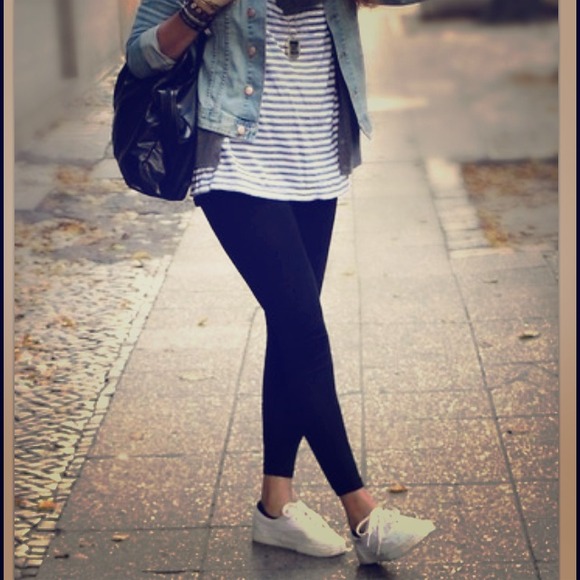 Mossimo Supply Co. Canvas Flat Sneakers - White