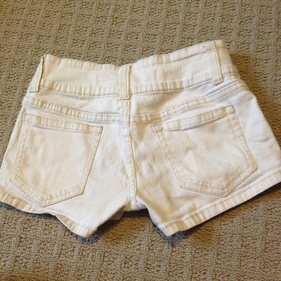Striped Shorts - Picture 2 of 4