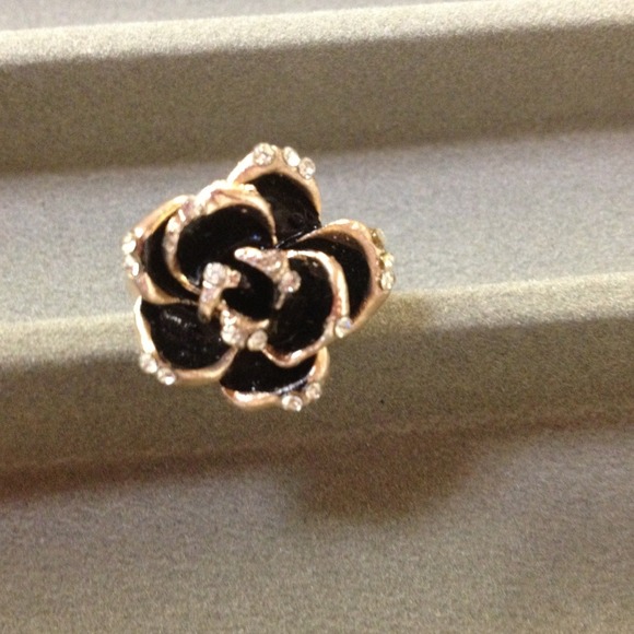 Ring - Picture 1 of 1