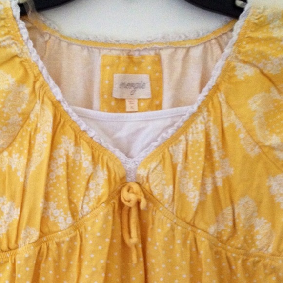 Yellow Polka-Dot and Floral Top - Picture 2 of 3