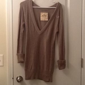 Brand new brown Hollister Sweater!!