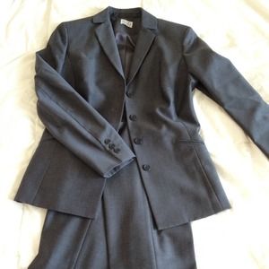 Gray pant suit