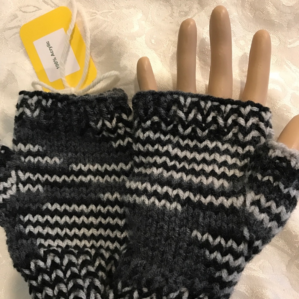Handknit Fingerless Mittens- Black/Gray/Gray Tweed