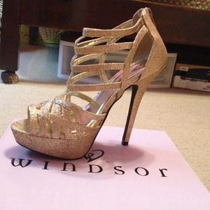 Windsor heels