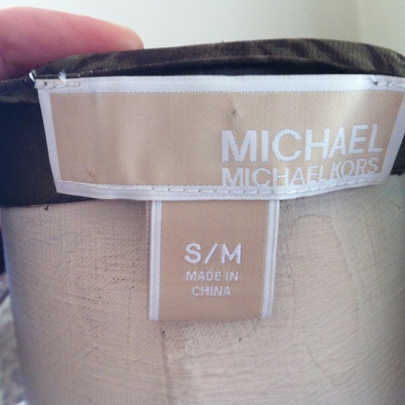 Top - Picture 3 of 3