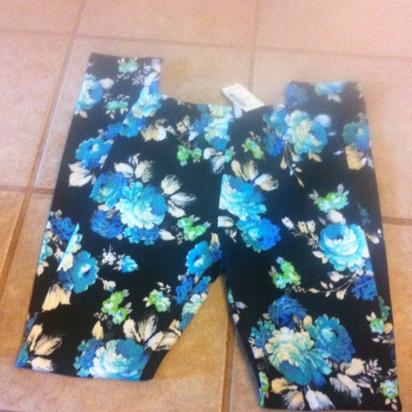 Floral leggings!