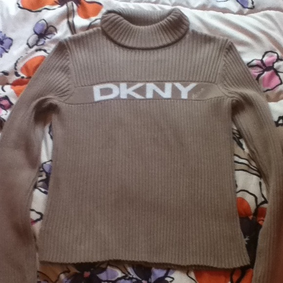 ❗Reduced❗DKNY active turtleneck sweater