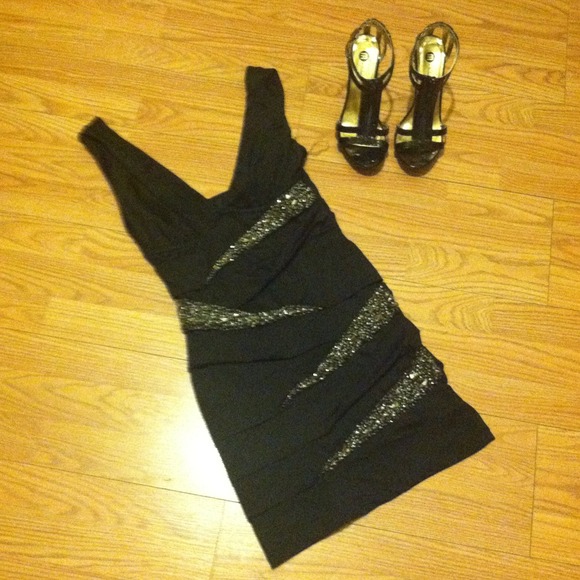 ✋🚫SOLD🚫✋ on CL. Little Black Dress
