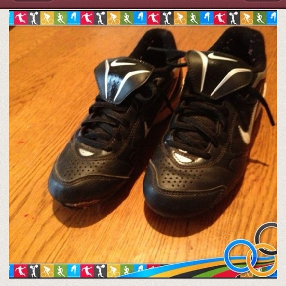 Girls Softball Cleats