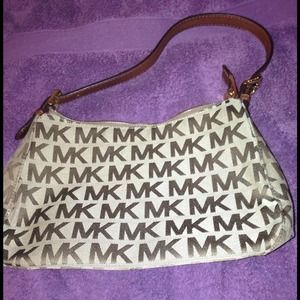 Michael Kors hobo bag