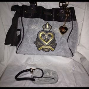 Juicy Couture Purse and phone holder\wallet