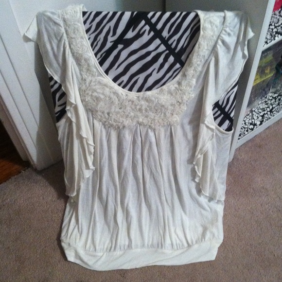 Ivory blouse - Picture 2 of 2