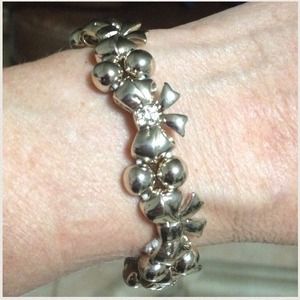 Silver Tone Bow bracelet