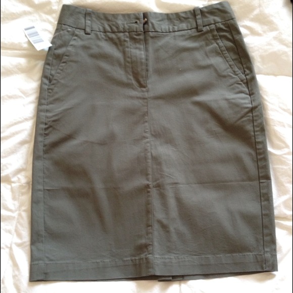 Green skirt