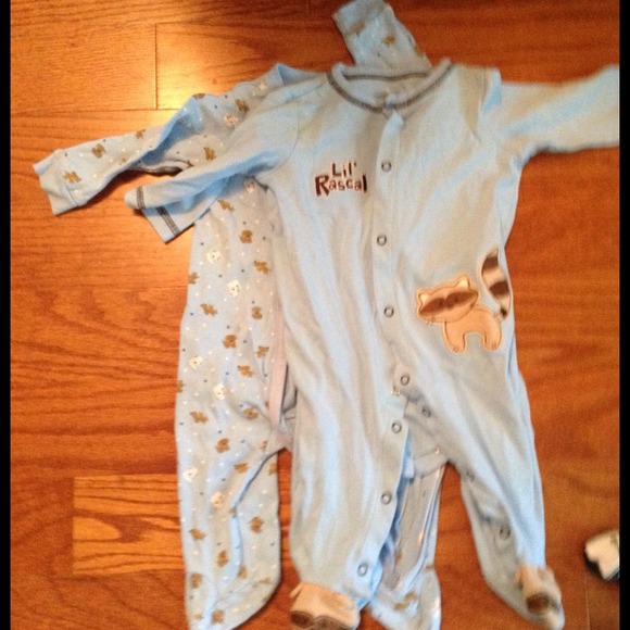 📌📌SOLD📌📌  Infant boy sleepers/$6 each
