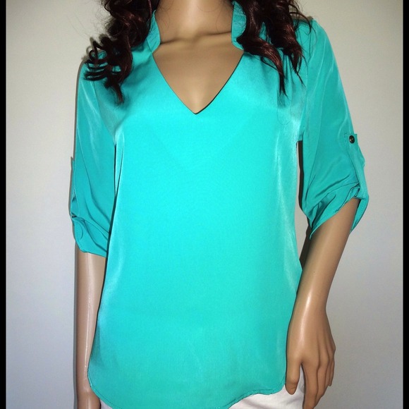 Tops - 🔥SALE🔥Jade 3/4 Sleeve Blouse Medium
