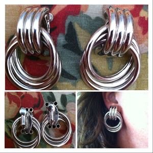Vintage Napier silver tone earrings