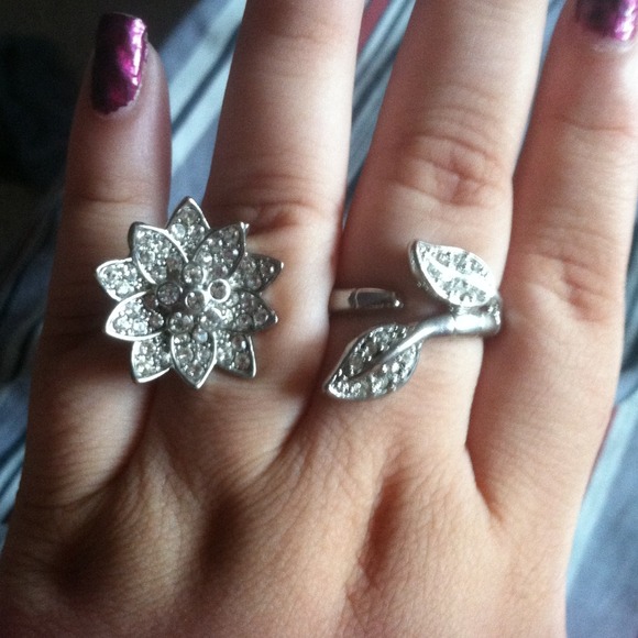 Double flower ring