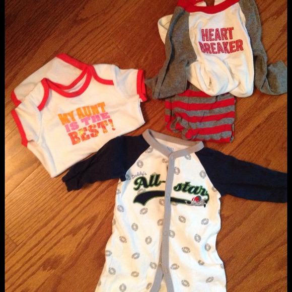 📌📌SOLD📌📌 Boys infant bundle