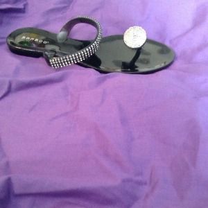 New all black tong rhinestone sandals