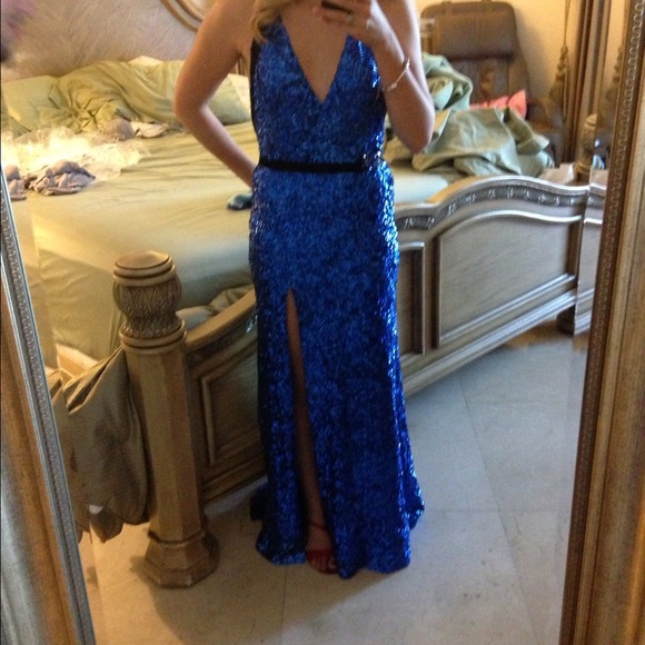 Royal blue sequin prom dress! - Picture 3 of 4
