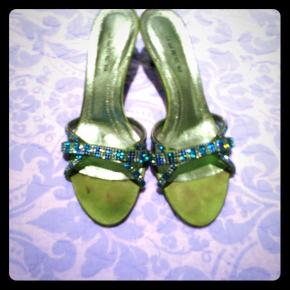 Lerre Sawrovski encrusted evening shoes