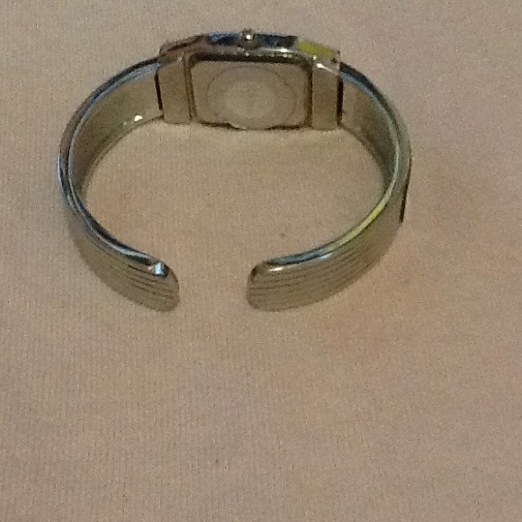 Watch - Picture 3 of 3